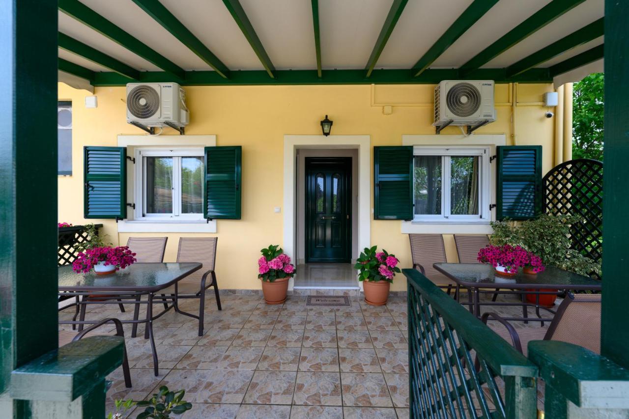 Nostalgia Corfu Town Apartments エクステリア 写真