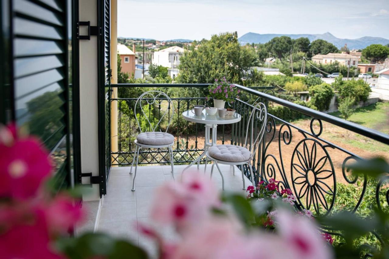 Nostalgia Corfu Town Apartments エクステリア 写真