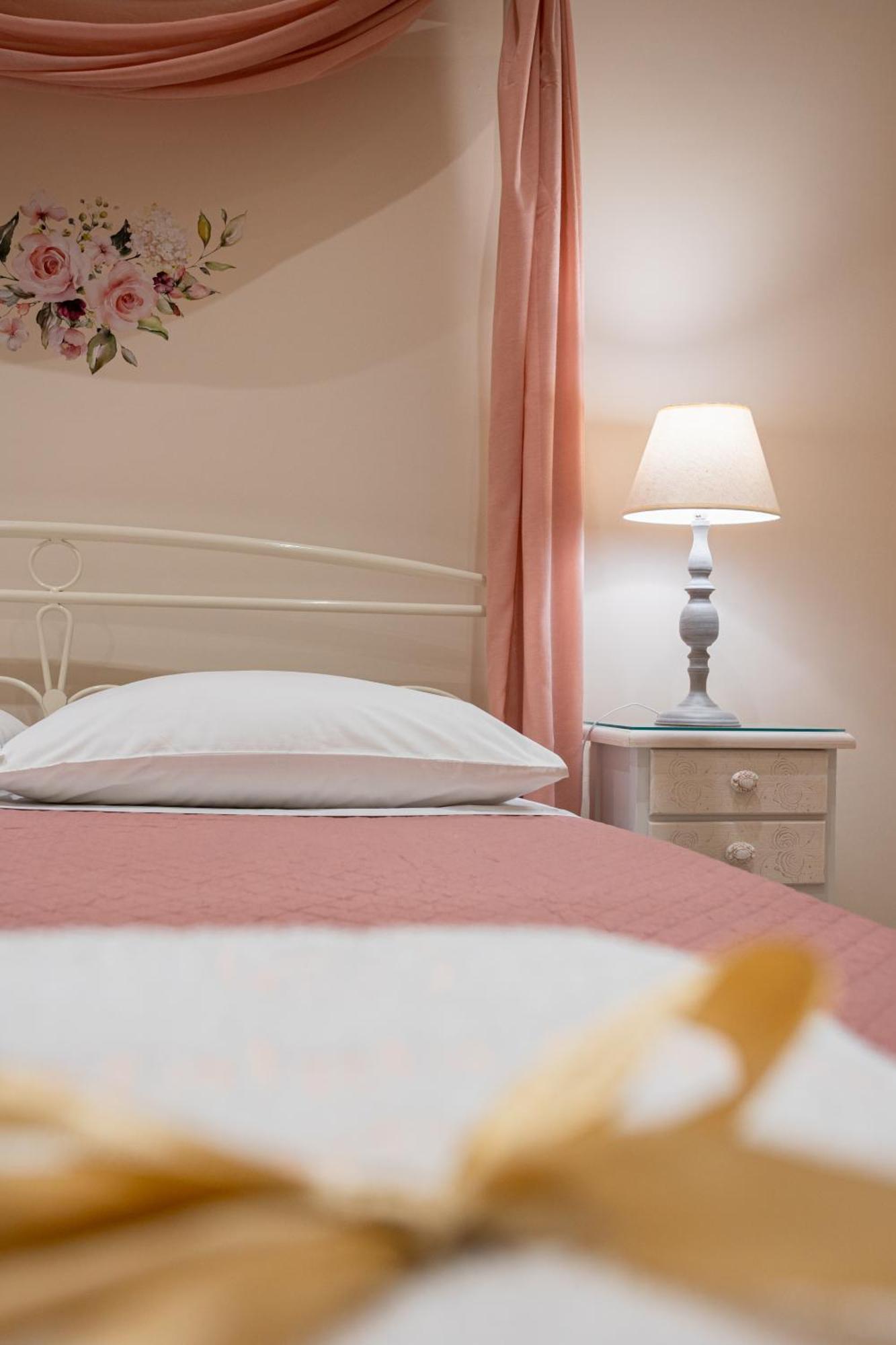 Nostalgia Corfu Town Apartments エクステリア 写真