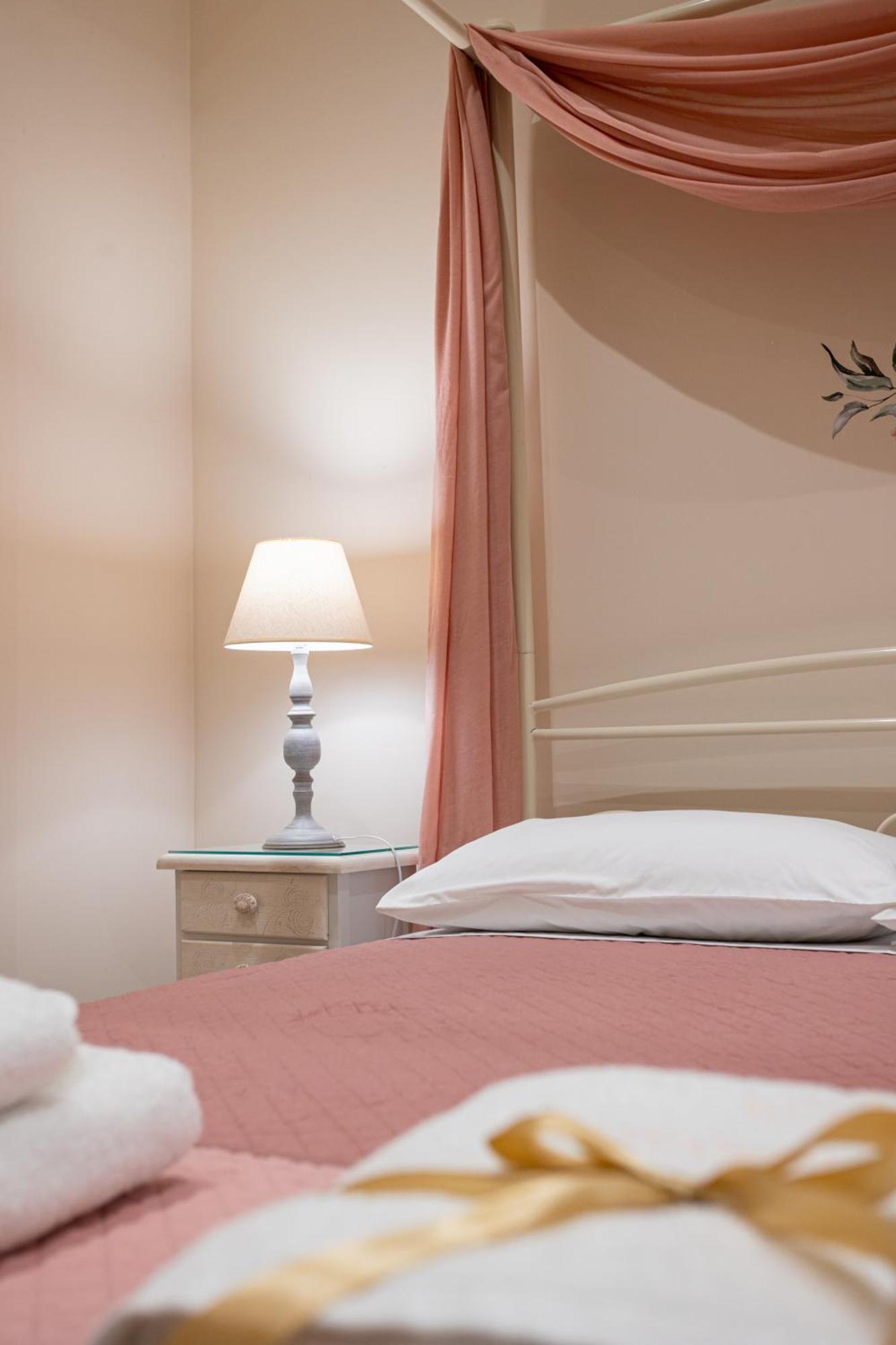 Nostalgia Corfu Town Apartments エクステリア 写真